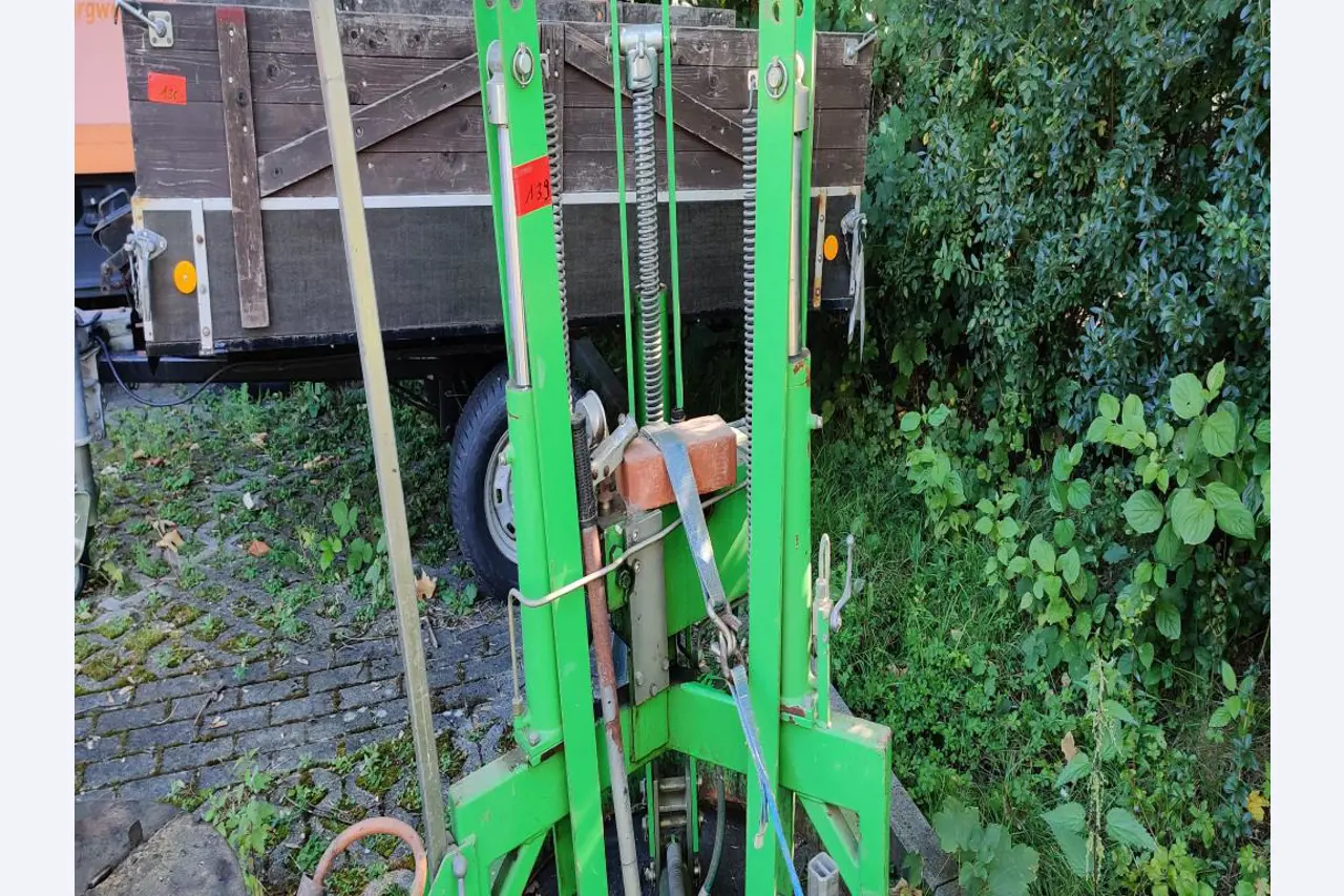 Hochwertiges Laborequipment der städtischen Wasserversorgung-2