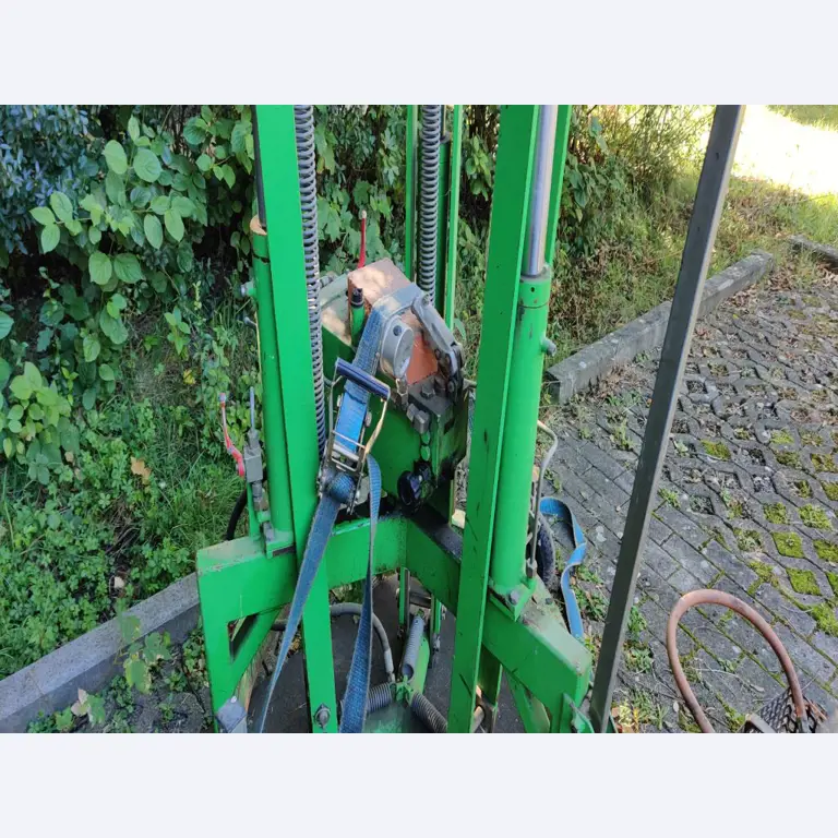 Hochwertiges Laborequipment der städtischen Wasserversorgung-3