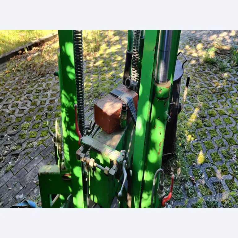 Hochwertiges Laborequipment der städtischen Wasserversorgung-7