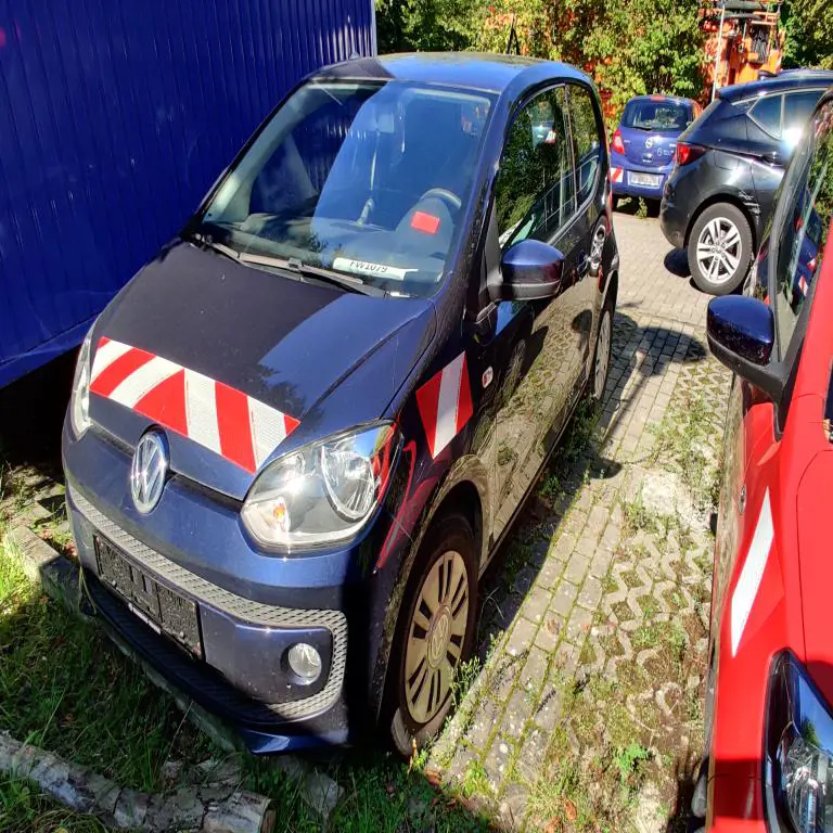 PKW (ex HH-W 5103/ FW1079)  Volkswagen UP !