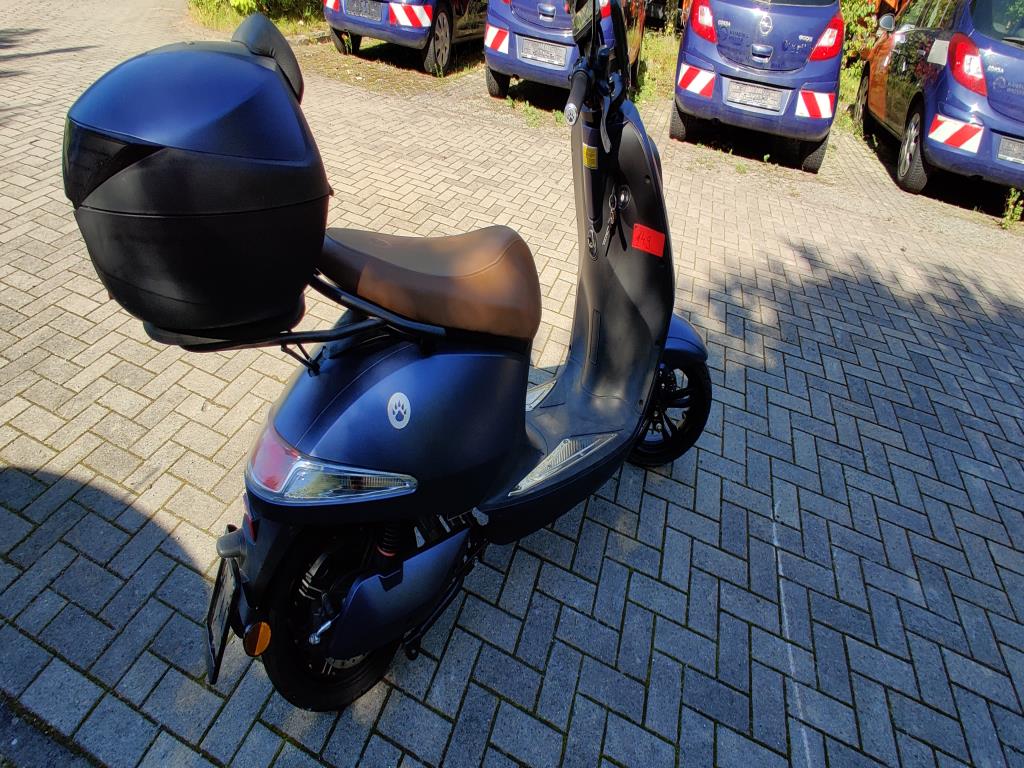 Hochwertiges Laborequipment der städtischen Wasserversorgung-5