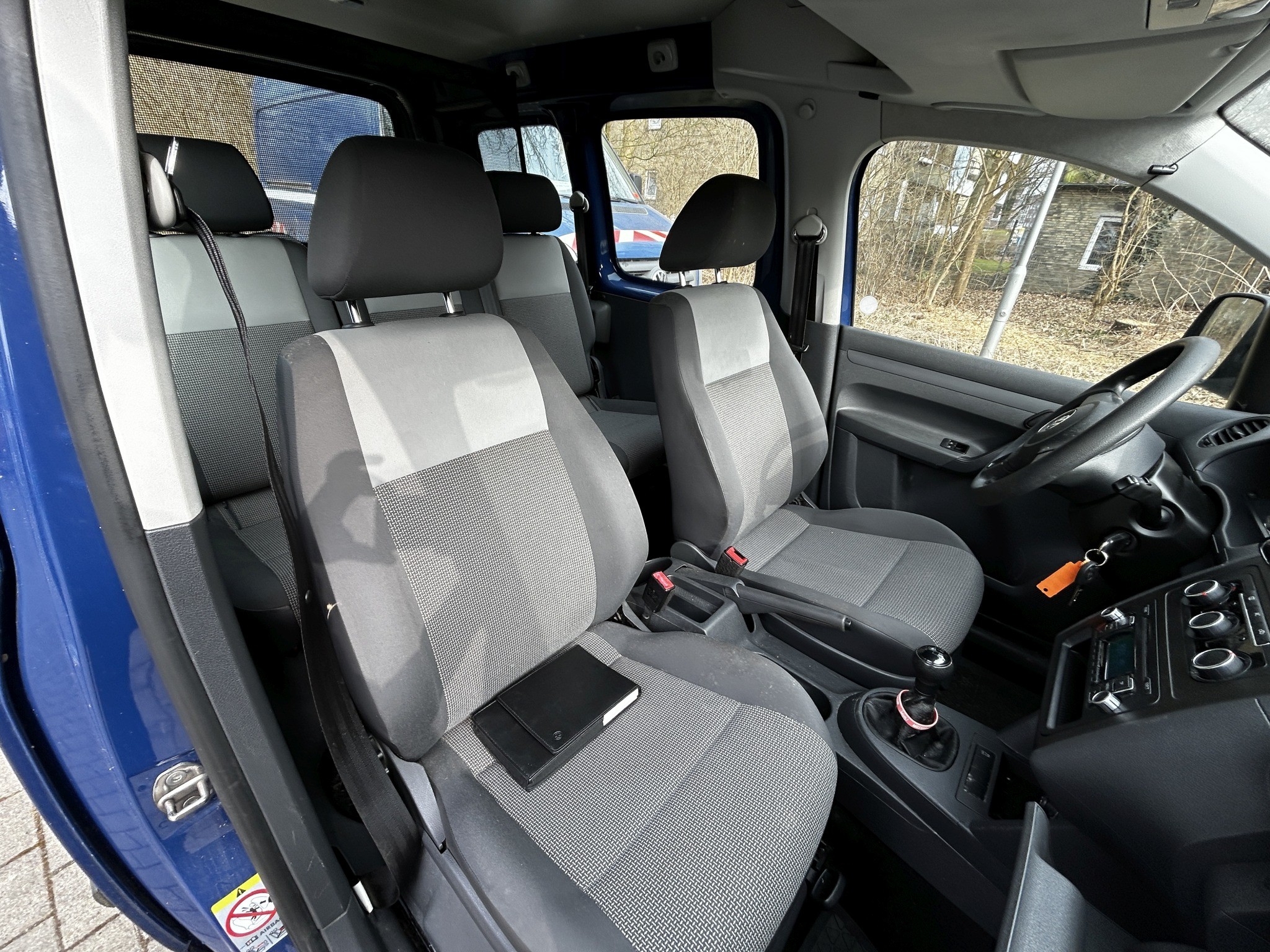 Dobro vzdrževana laboratorijska oprema iz državnih zalog
-18