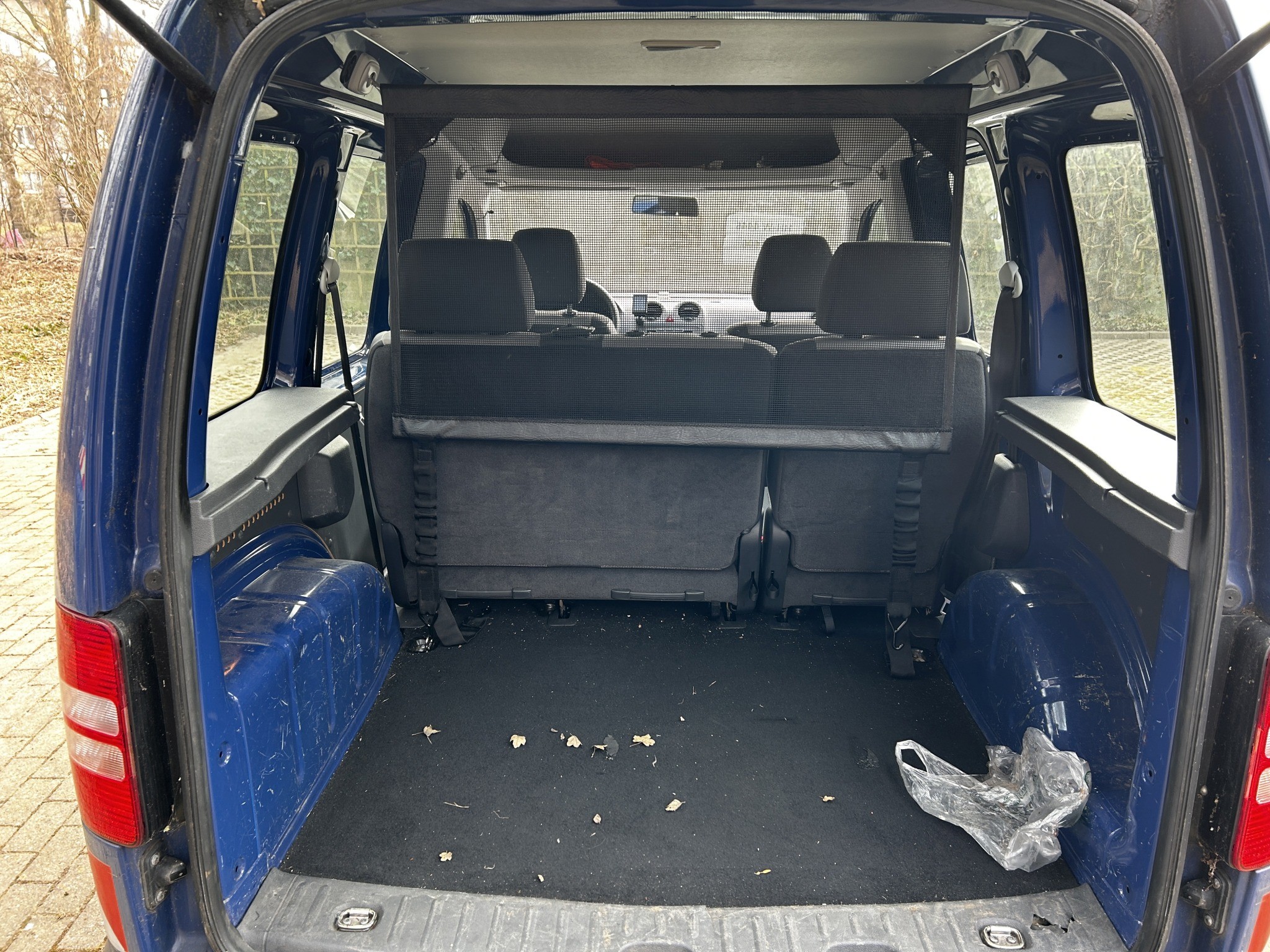 Dobro vzdrževana laboratorijska oprema iz državnih zalog
-20