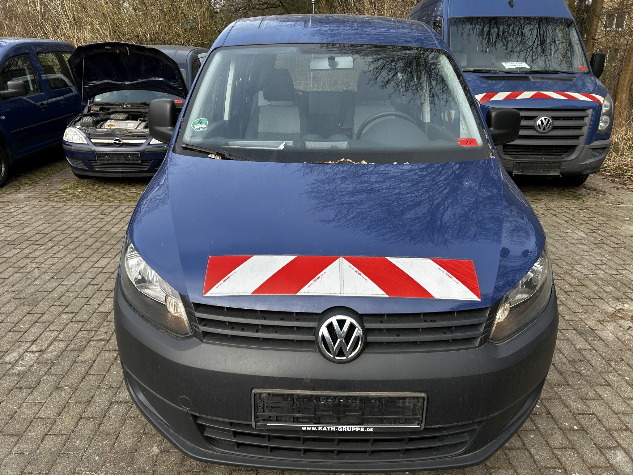 Dobro vzdrževana laboratorijska oprema iz državnih zalog
-3