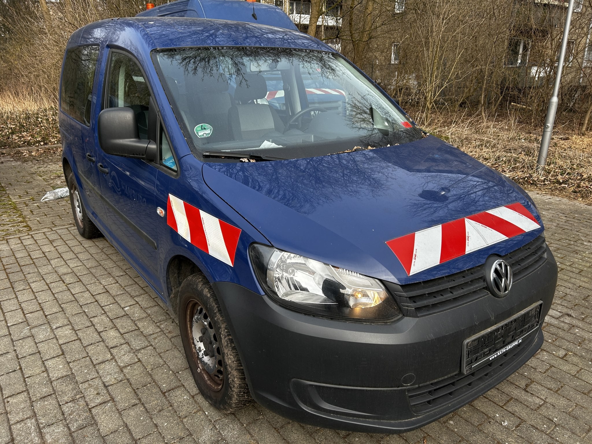 Dobro vzdrževana laboratorijska oprema iz državnih zalog
-4