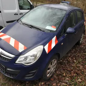 PKW/ Mehrzweckfahrzeug (HH-W 3983/ FW 1046)  Opel  Corsa