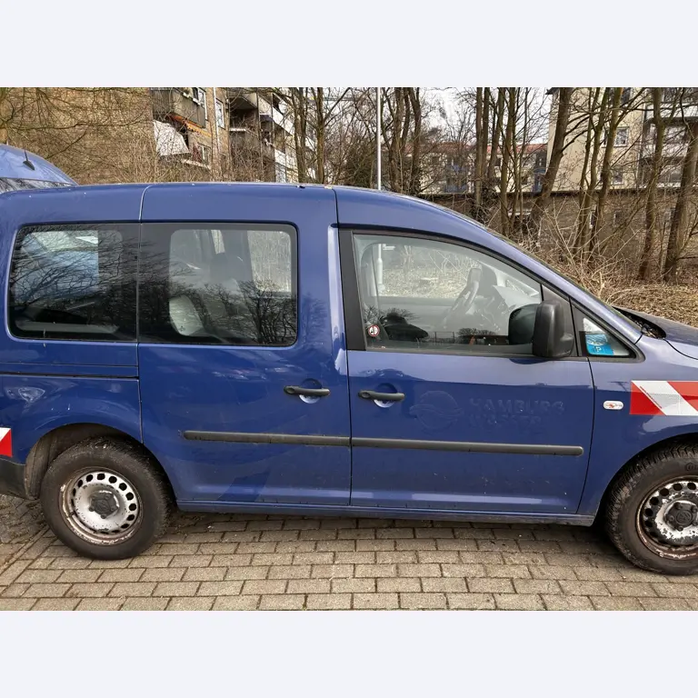 Diverse gemeentelijke voertuigen, werkplaatsvoertuigen, auto´s en apparatuur-5