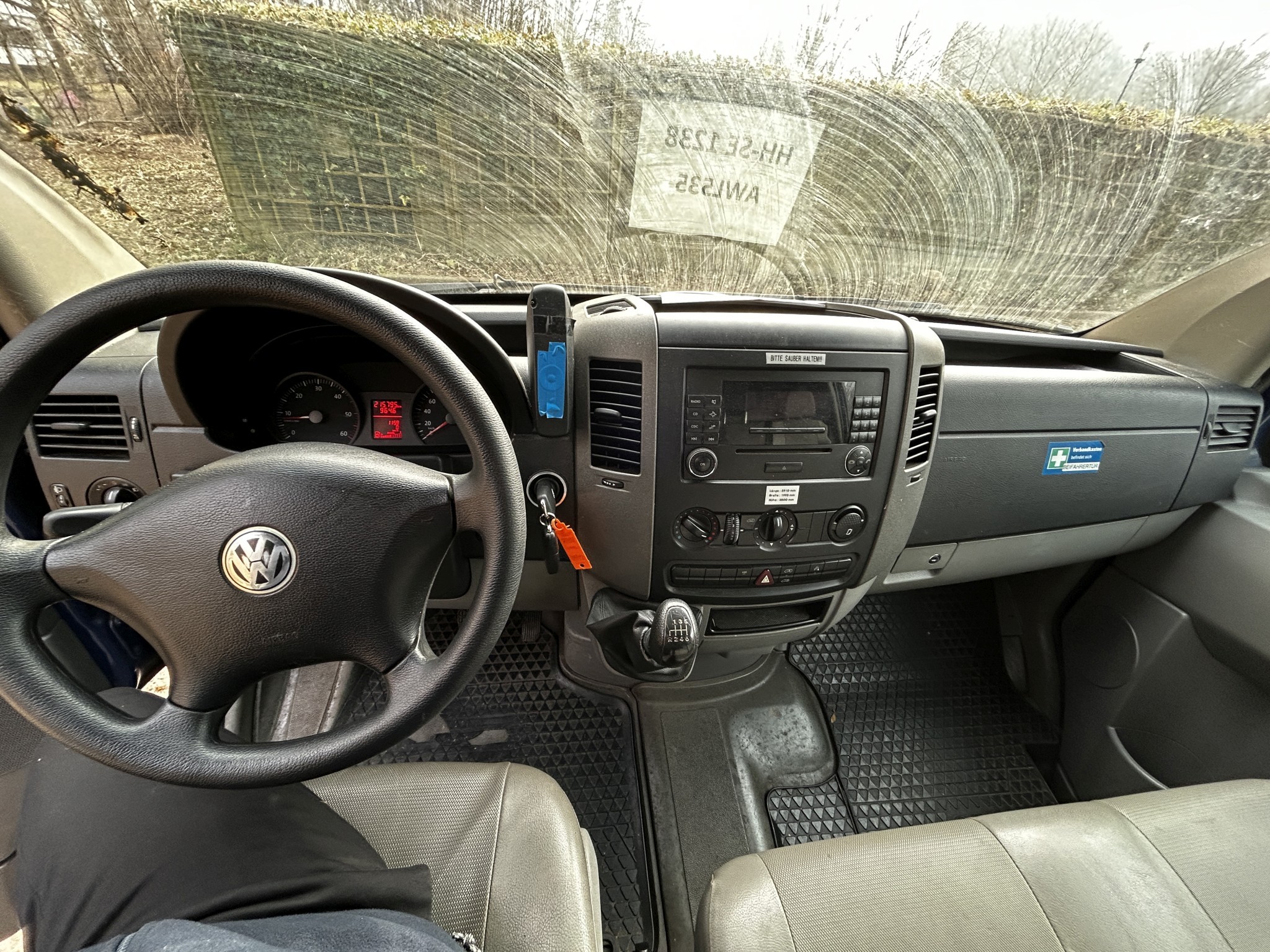 Dobro vzdrževana laboratorijska oprema iz državnih zalog
-14