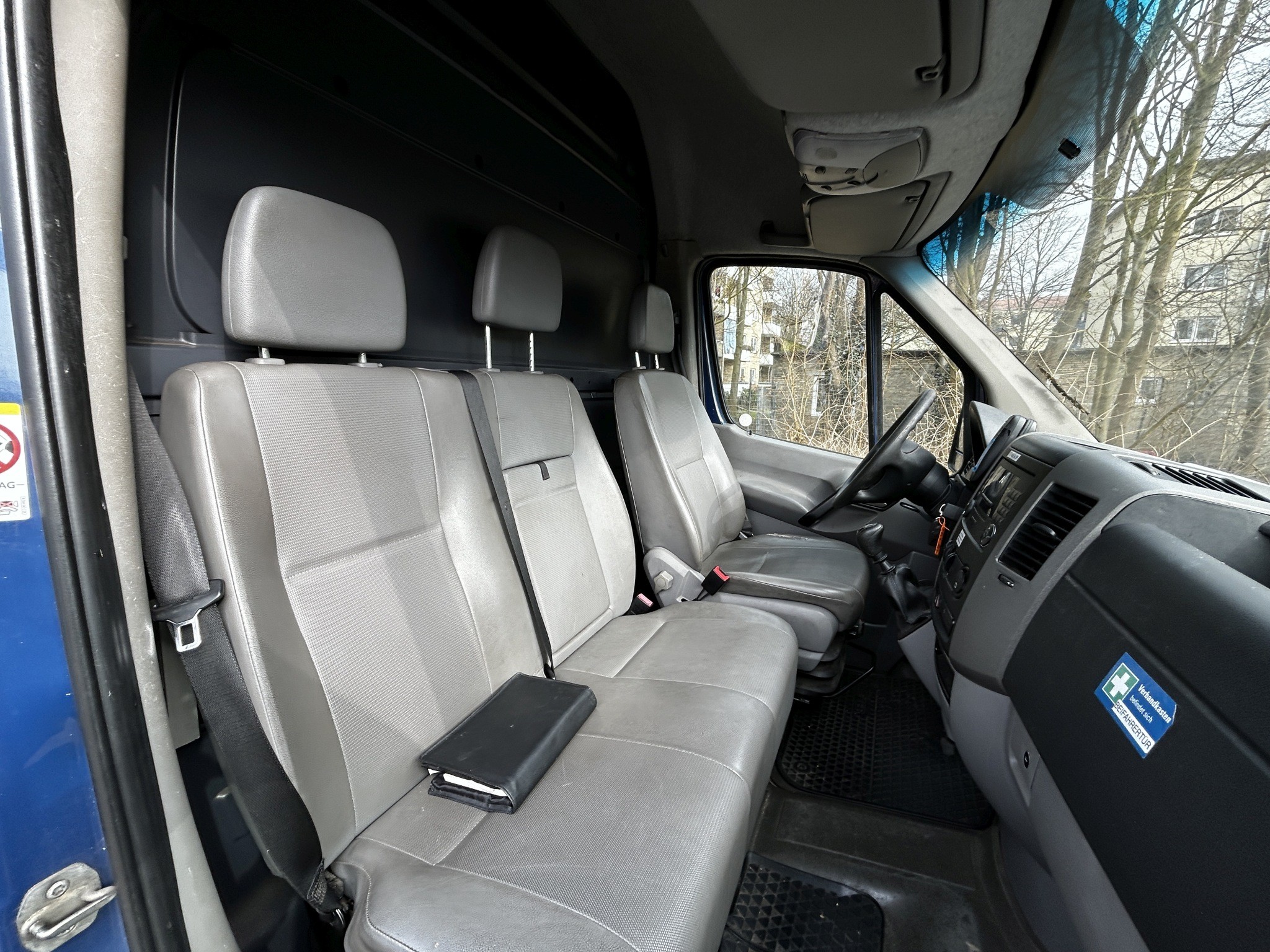 Dobro vzdrževana laboratorijska oprema iz državnih zalog
-17