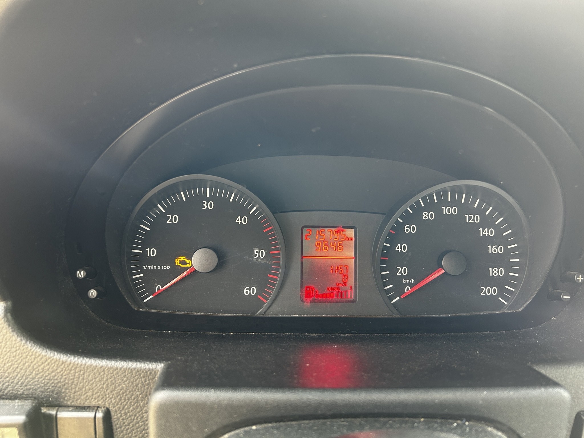 Dobro vzdrževana laboratorijska oprema iz državnih zalog
-2