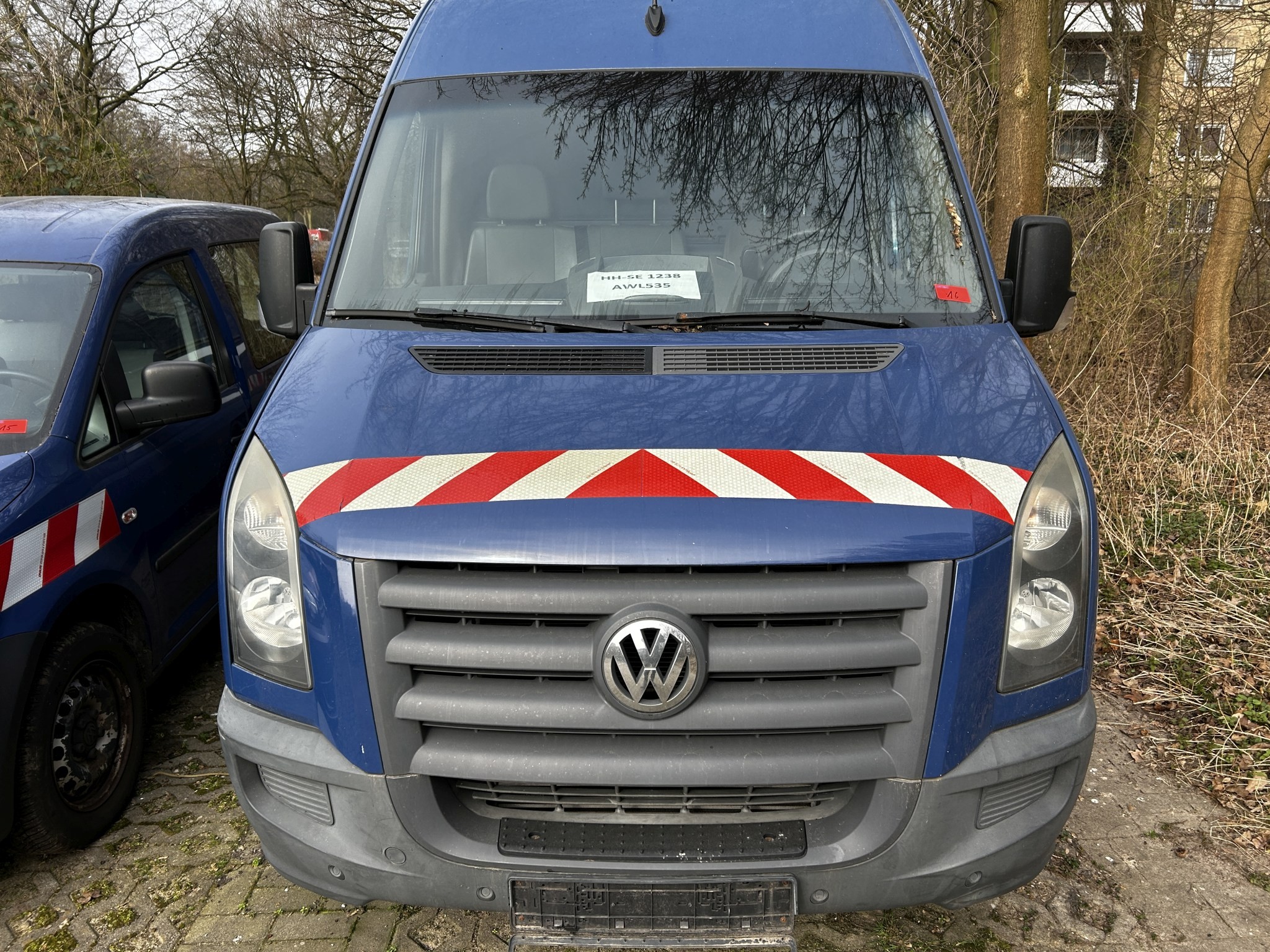 Dobro vzdrževana laboratorijska oprema iz državnih zalog
-3