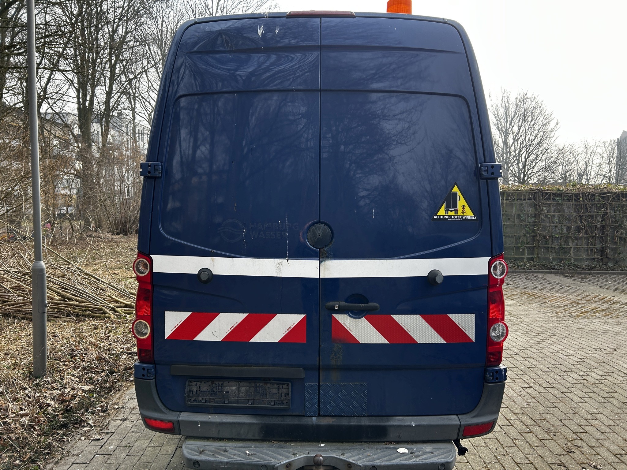 Dobro vzdrževana laboratorijska oprema iz državnih zalog
-8