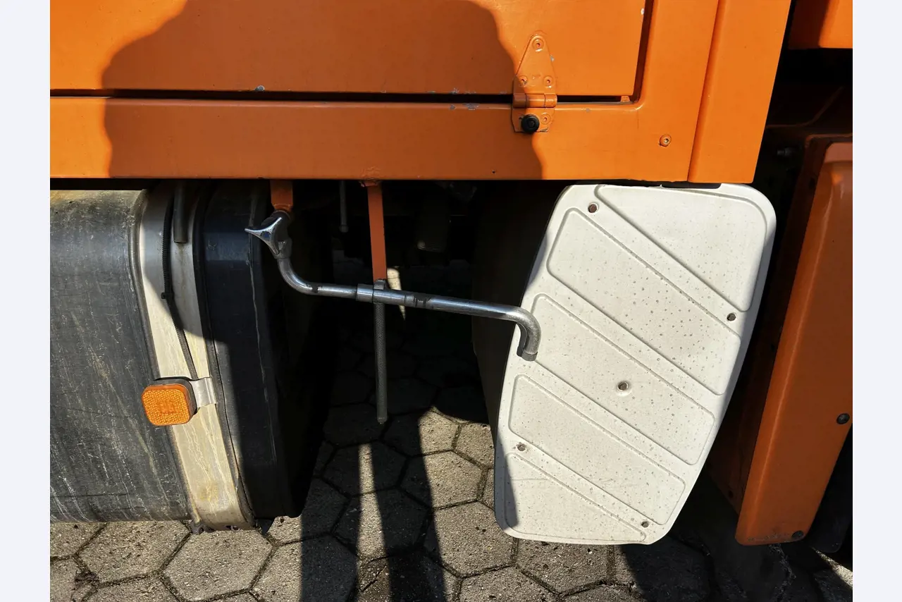 Various municipal vehicles, workshop vehicles and cars-30