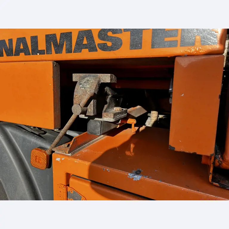 Various municipal vehicles, workshop vehicles and cars-35