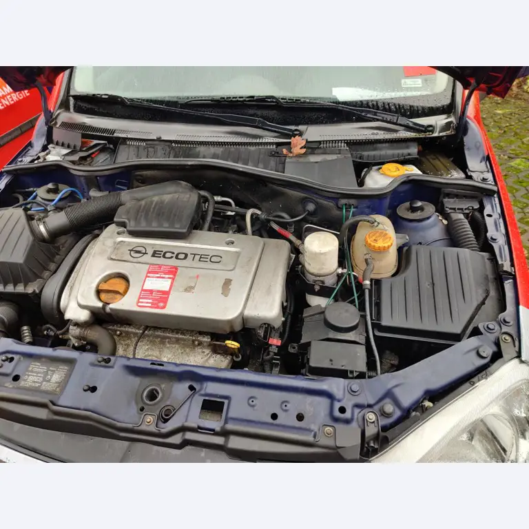 Různá komunální vozidla, dílenská vozidla, automobily a vybavení-17