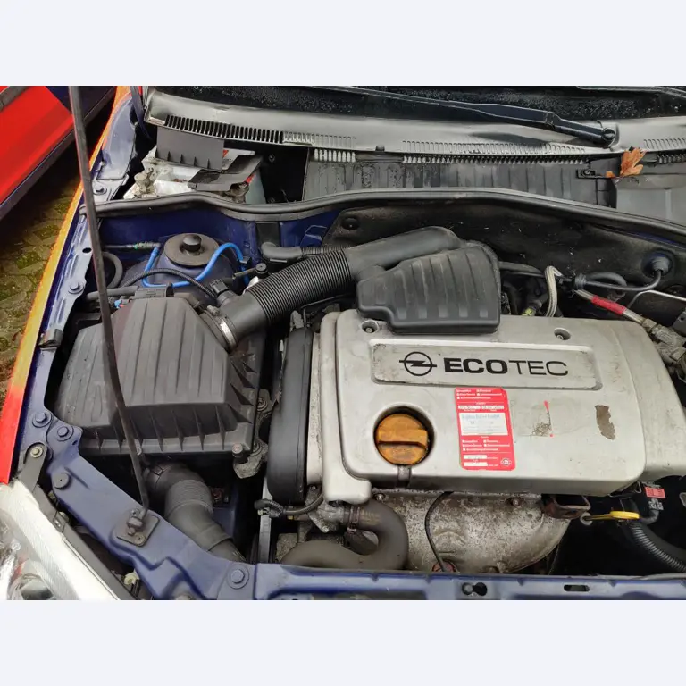 Různá komunální vozidla, dílenská vozidla, automobily a vybavení-18