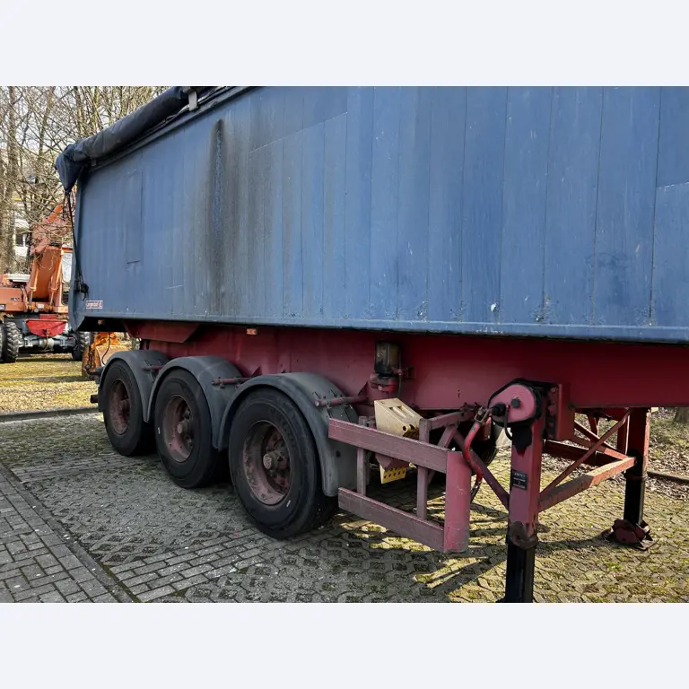 Různá komunální vozidla, dílenská vozidla, automobily a vybavení-5