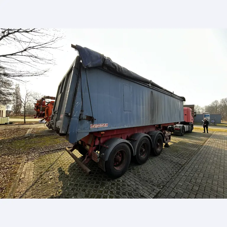 Různá komunální vozidla, dílenská vozidla, automobily a vybavení-8