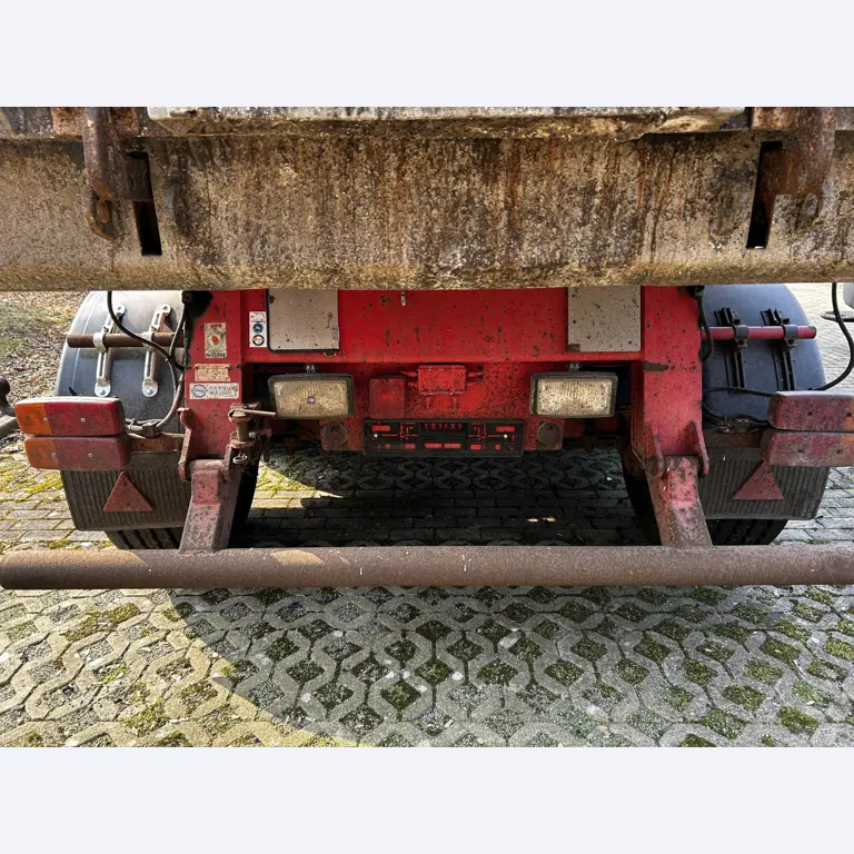 Různá komunální vozidla, dílenská vozidla, automobily a vybavení-9