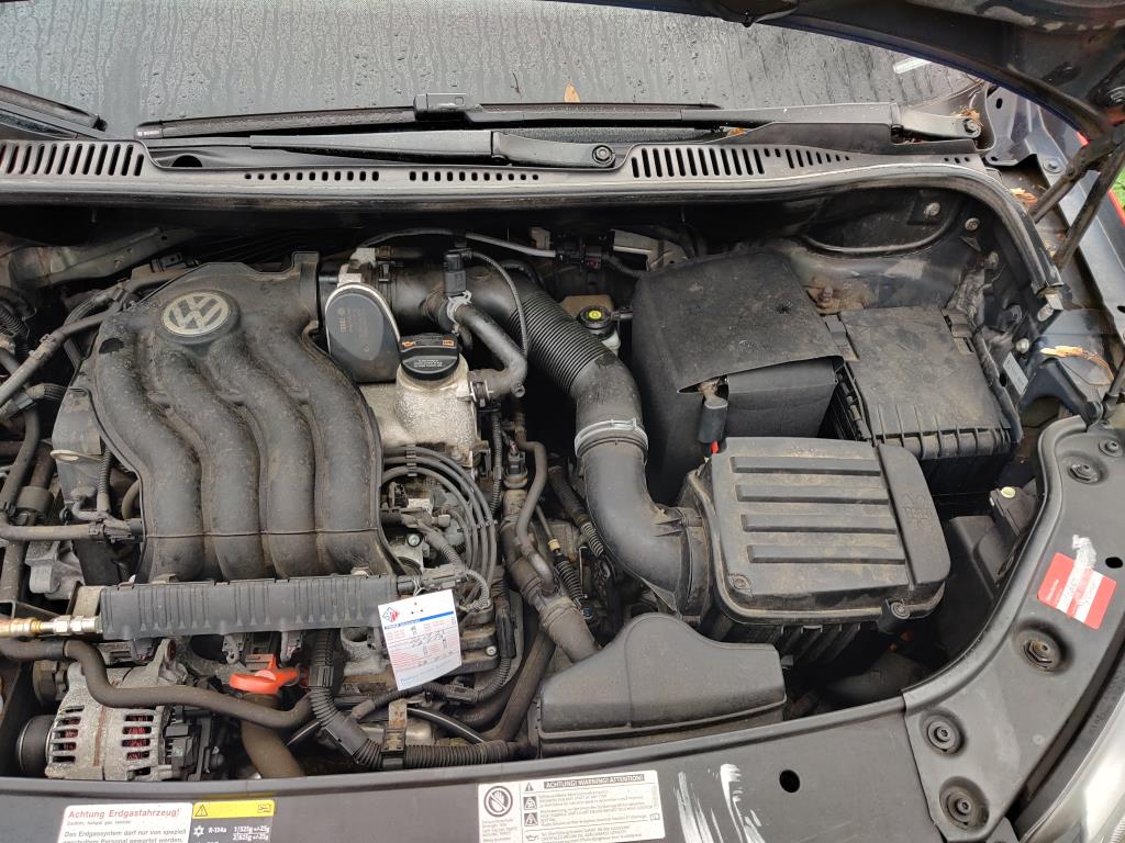 Dobře udržované laboratorní vybavení ze státních zásob
-19