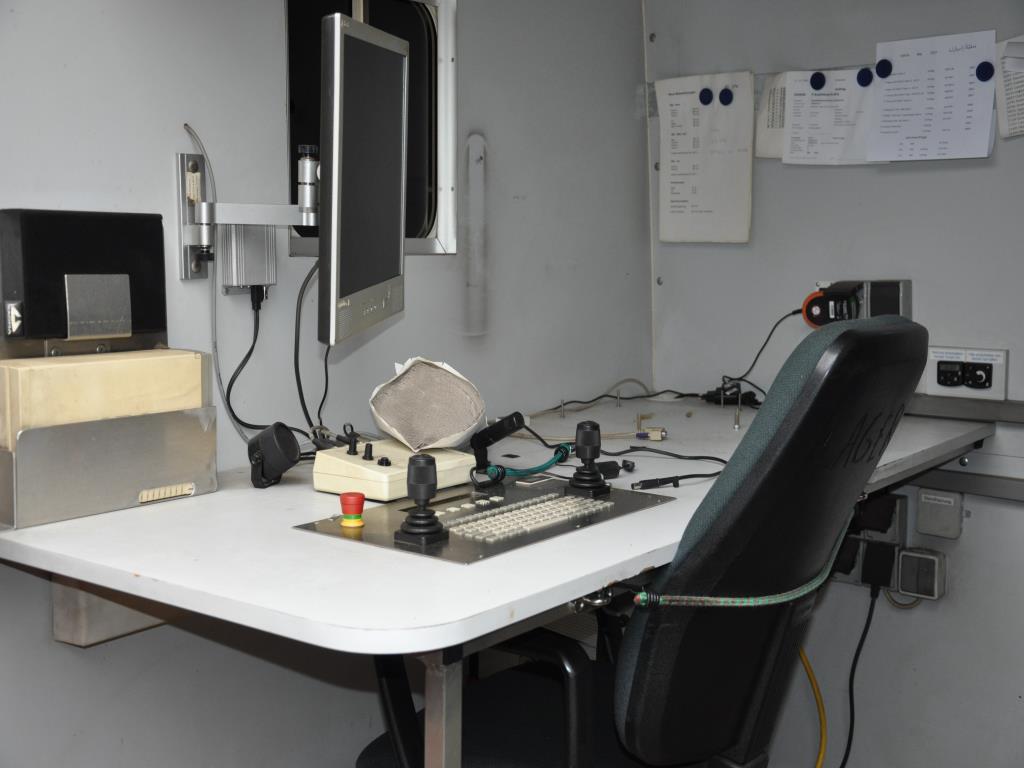 Dobře udržovaná vozidla obcí, komunálních služeb a dalších veřejných orgánů.-21