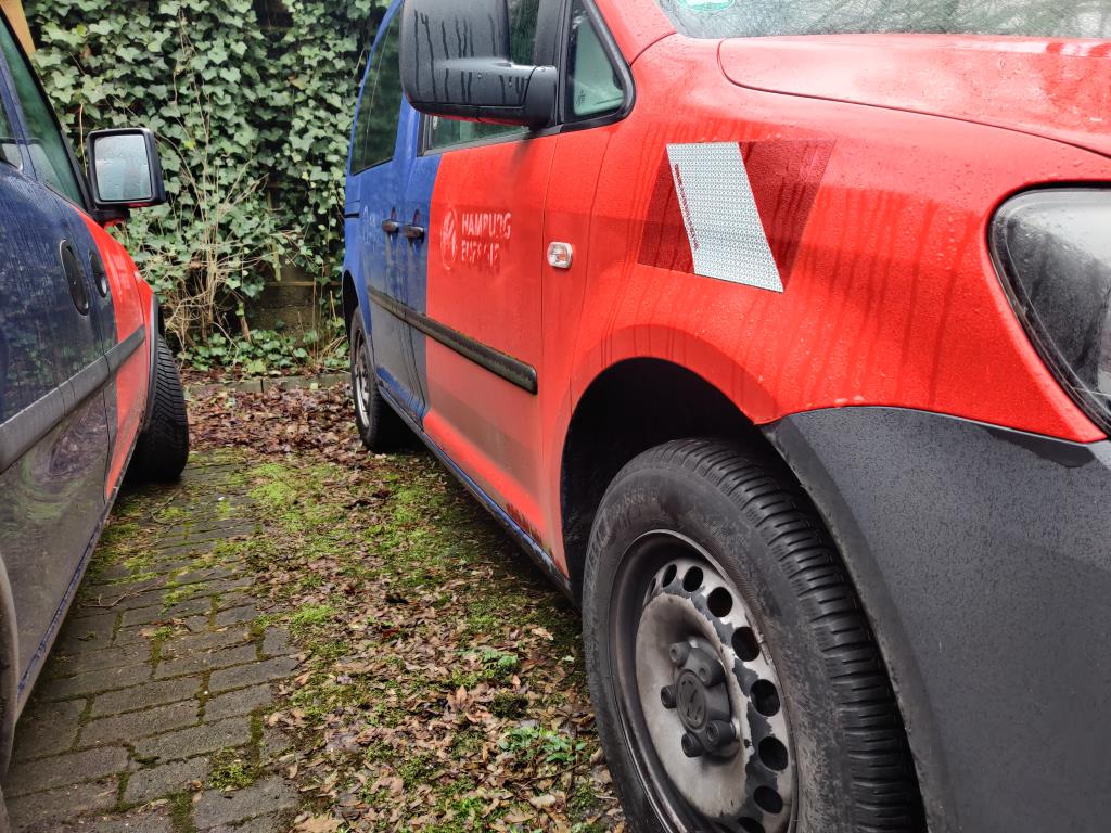 Dobře udržované laboratorní vybavení ze státních zásob
-5