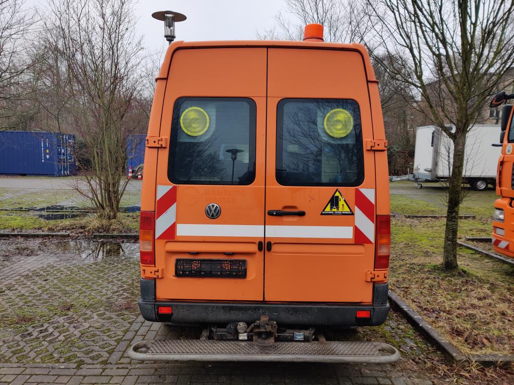 Material de laboratório em bom estado de conservação proveniente das existências públicas
-7