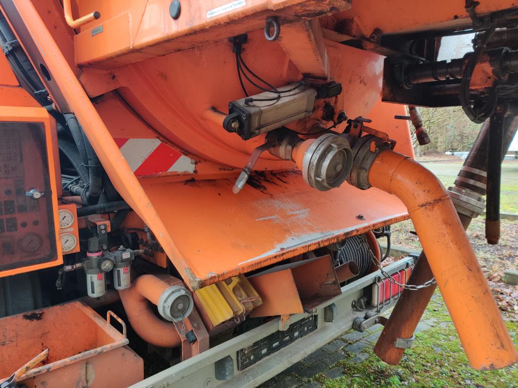 Various municipal vehicles, workshop vehicles and cars-19