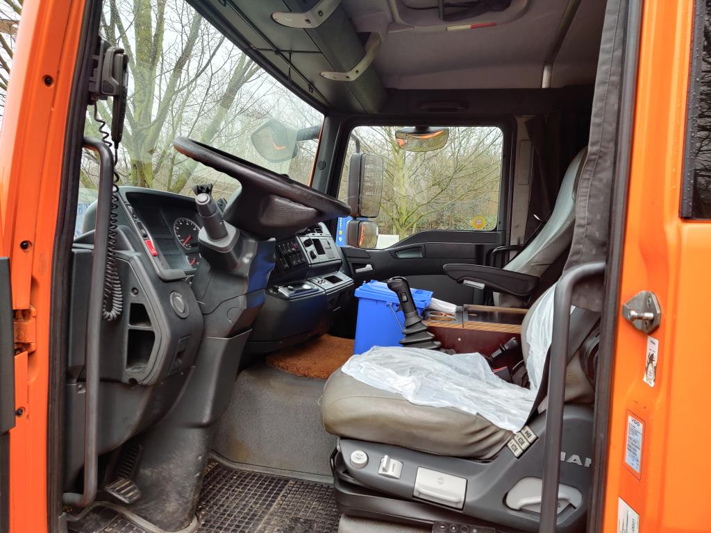 Various municipal vehicles, workshop vehicles and cars-25