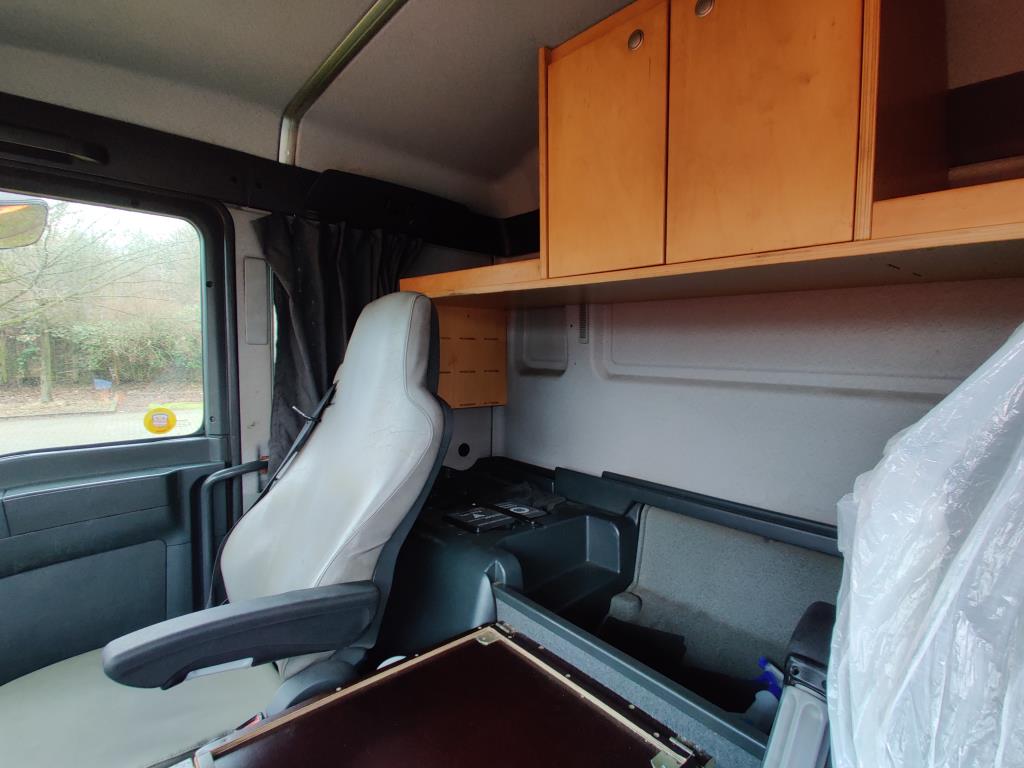 Various municipal vehicles, workshop vehicles and cars-27