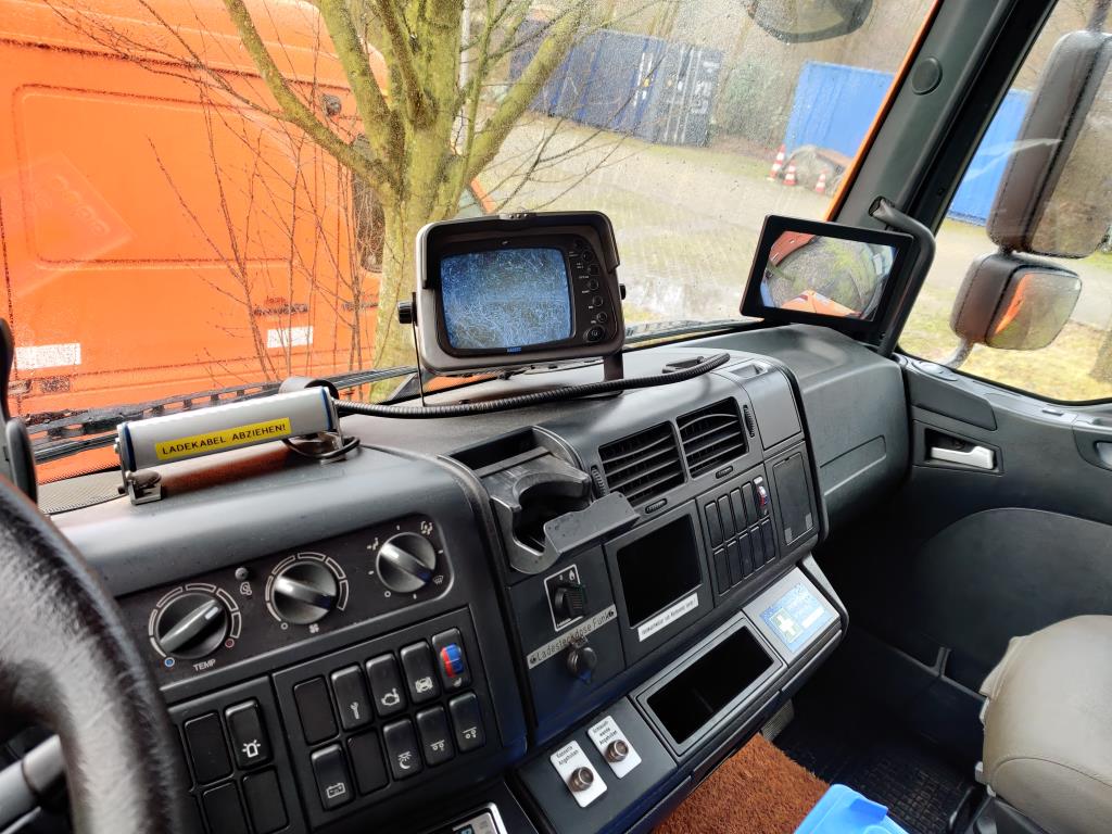 Various municipal vehicles, workshop vehicles and cars-30