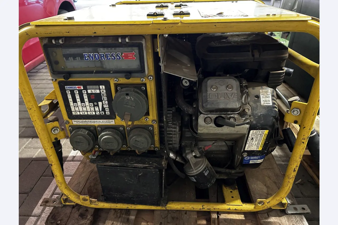 Various municipal vehicles, workshop vehicles and cars-3