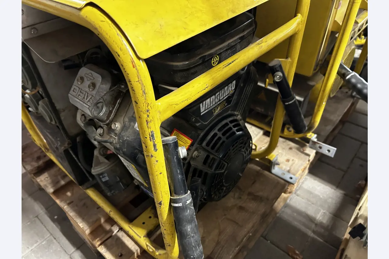 Various municipal vehicles, workshop vehicles and cars-4