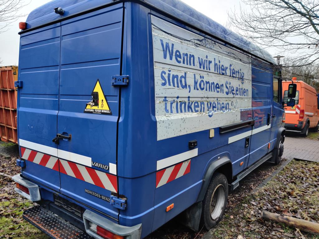 Material de laboratório em bom estado de conservação proveniente das existências públicas
-5