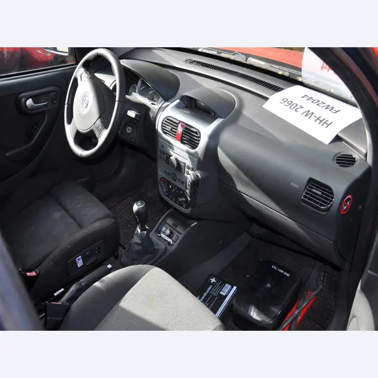 Material de laboratório em bom estado de conservação proveniente das existências públicas
-16