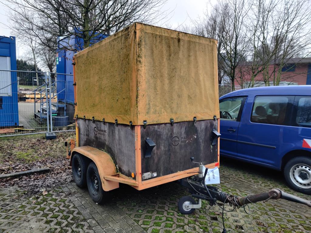 Material de laboratório em bom estado de conservação proveniente das existências públicas
-5