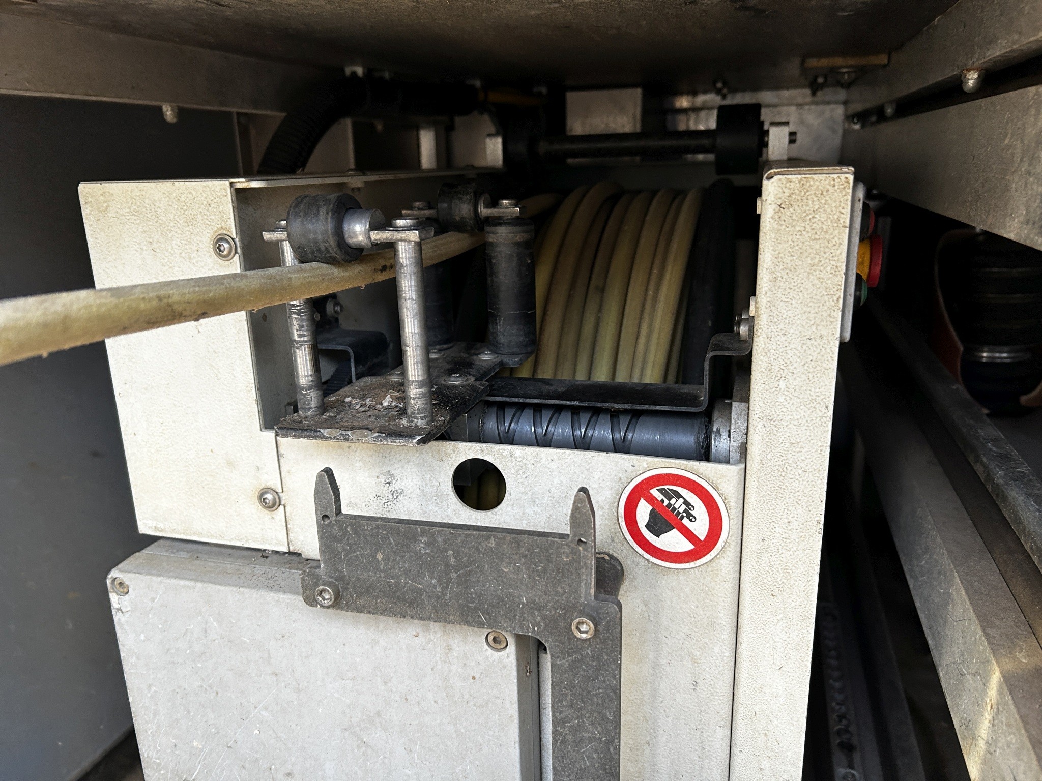 Various municipal vehicles, workshop vehicles and cars-28