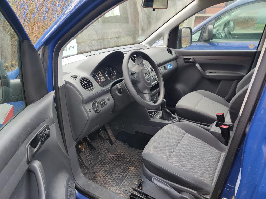 Material de laboratório em bom estado de conservação proveniente das existências públicas
-10