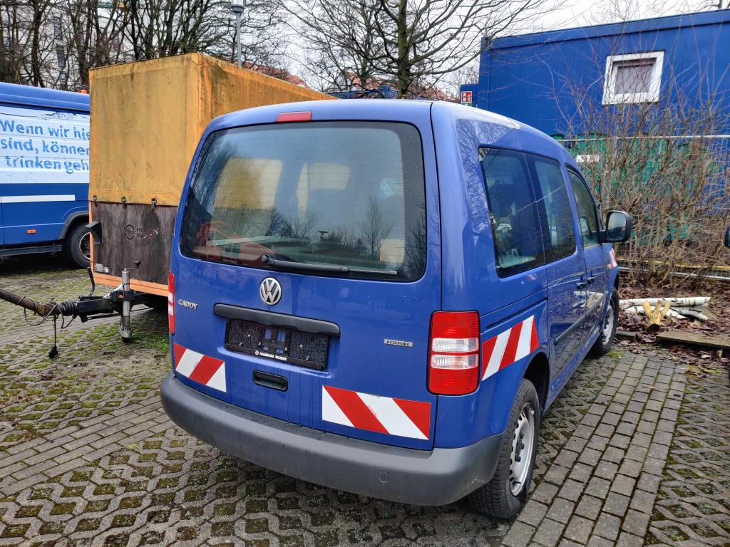 Material de laboratório em bom estado de conservação proveniente das existências públicas
-7