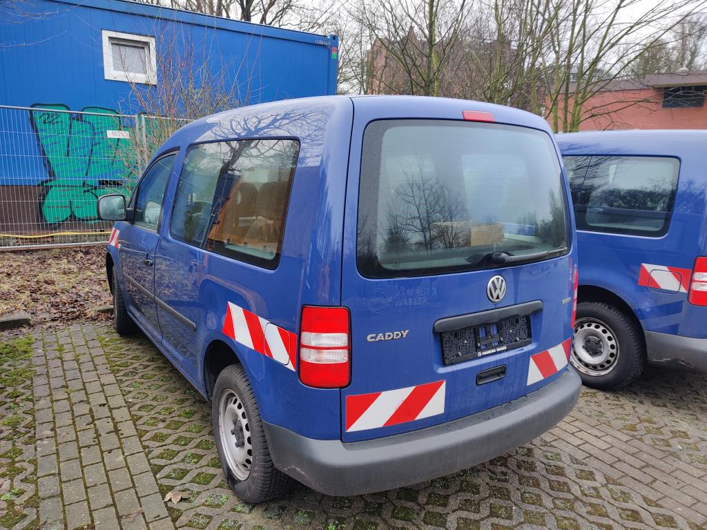 Material de laboratório em bom estado de conservação proveniente das existências públicas
-8