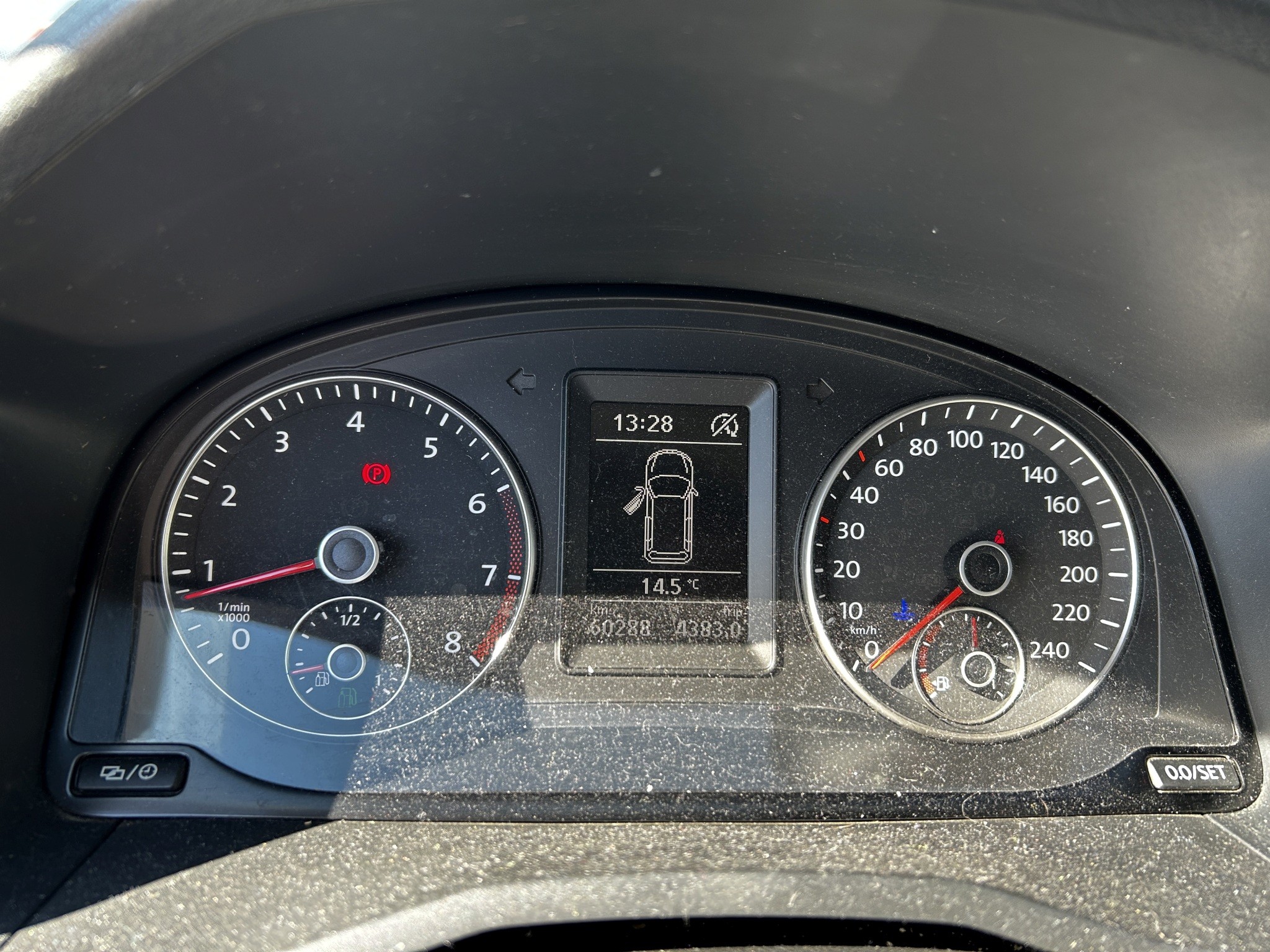 Material de laboratório em bom estado de conservação proveniente das existências públicas
-10