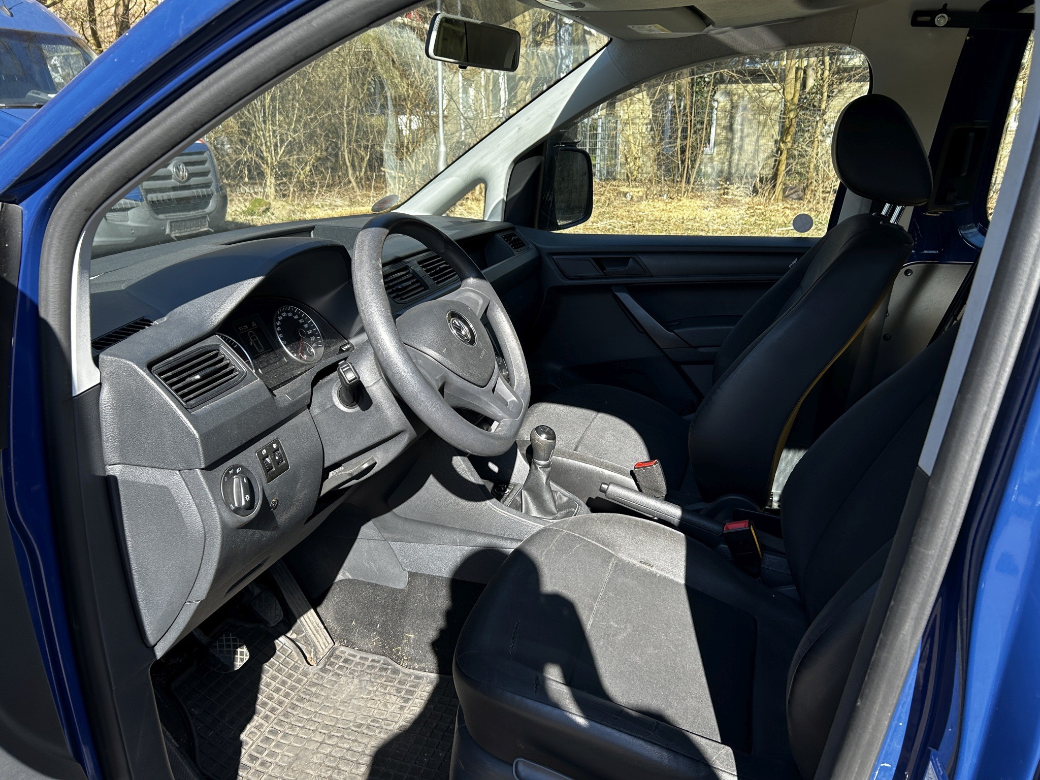 Material de laboratório em bom estado de conservação proveniente das existências públicas
-1