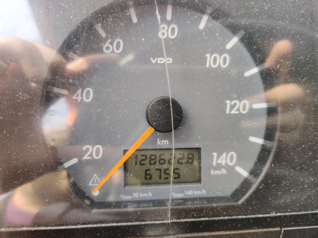 Material de laboratório em bom estado de conservação proveniente das existências públicas
-15