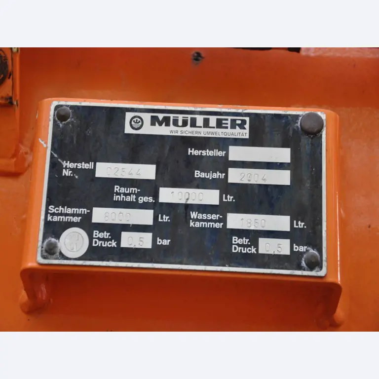 Varios vehículos municipales, vehículos de taller, coches y equipos-19