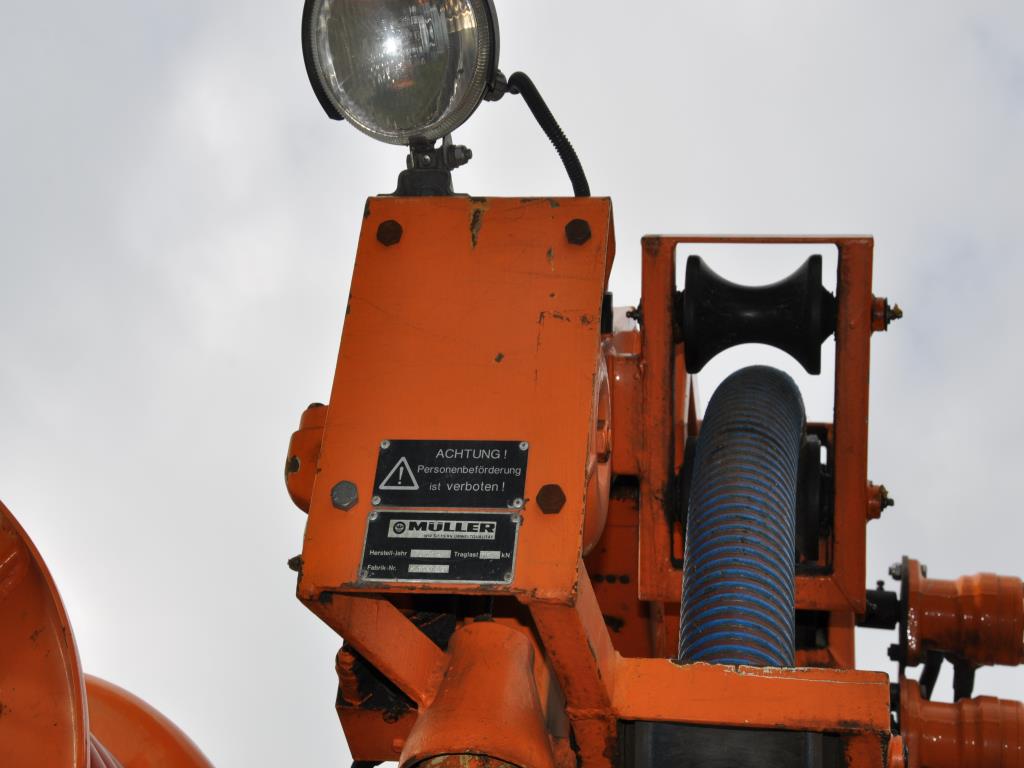 Various municipal vehicles, workshop vehicles and cars-22