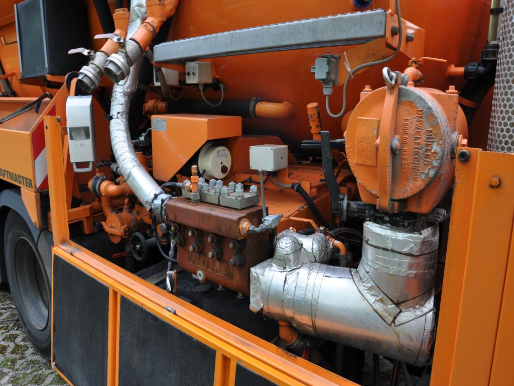 Various municipal vehicles, workshop vehicles and cars-31