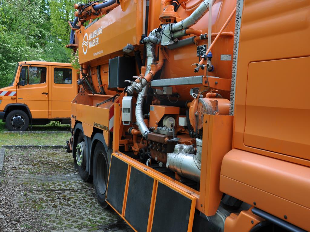 Various municipal vehicles, workshop vehicles and cars-32