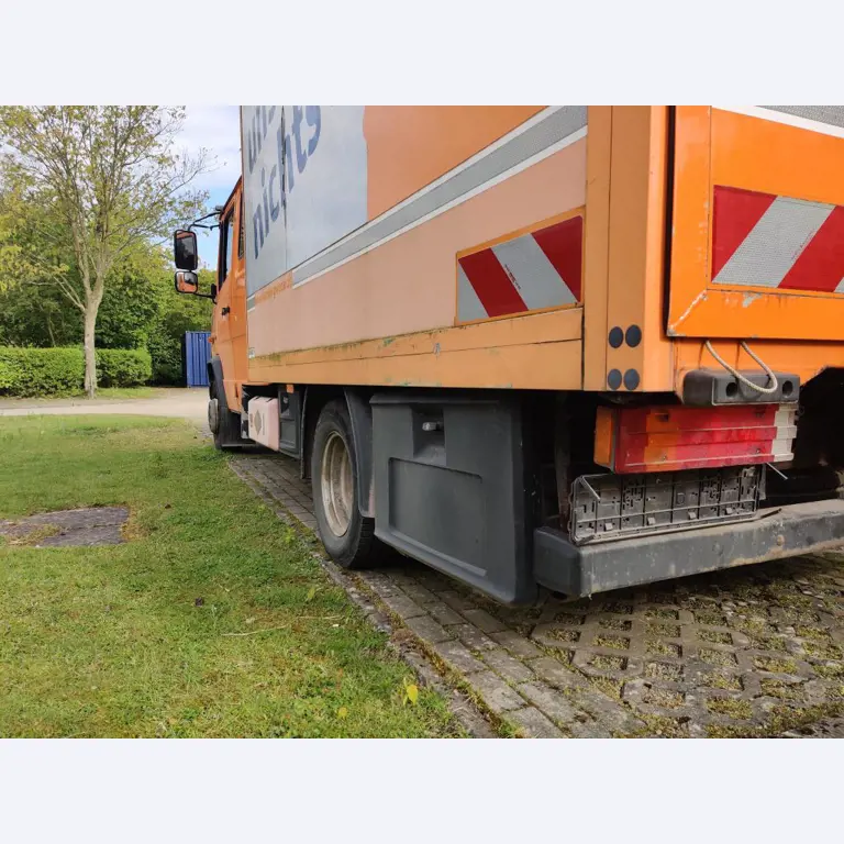 Div. Kommunalfahrzeuge, Werkstattfahrzeuge und PKW-10