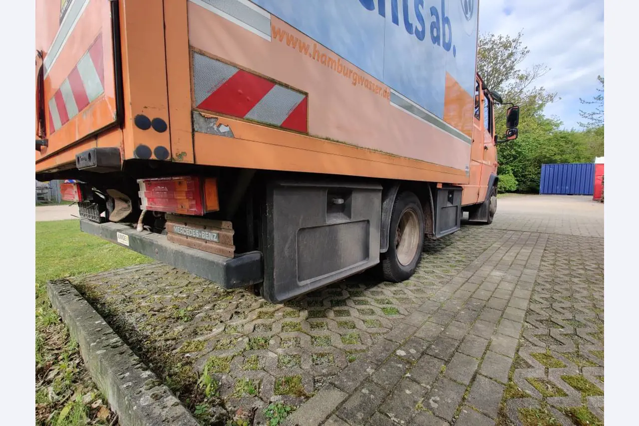 Div. Kommunalfahrzeuge, Werkstattfahrzeuge und PKW-6