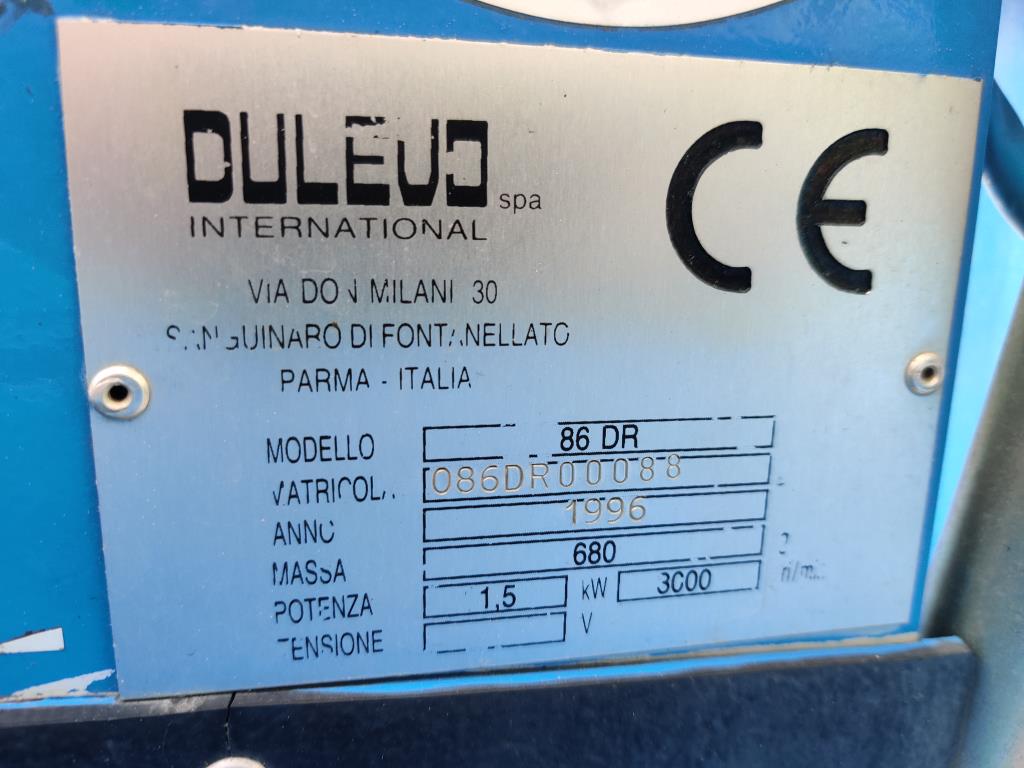 Diversos veículos municipais, veículos-oficina e automóveis-12